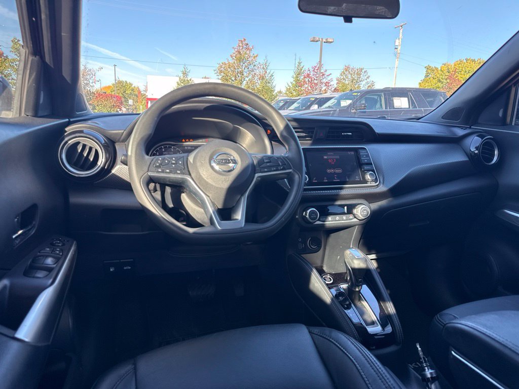 Used 2020 Nissan Kicks SV w/ Exterior Package FWD image 10