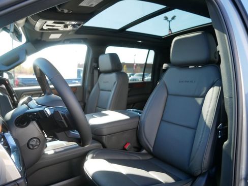 New 2026 GMC Yukon XL Denali w/ Sun & Power Step Package image 6