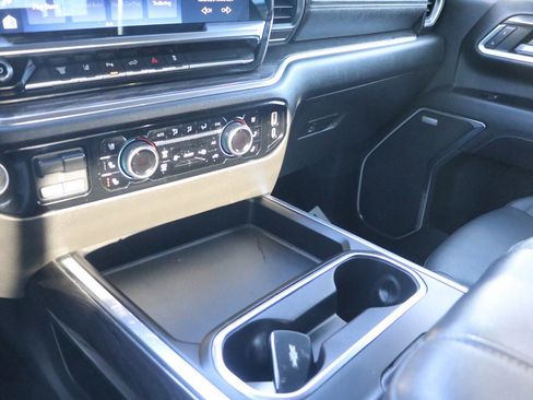 Used 2024 Chevrolet Silverado 3500 LTZ w/ LTZ Convenience Package image 24