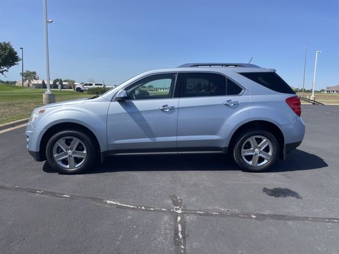 Used 2014 Chevrolet Equinox LTZ FWD image 2