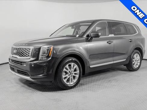 Used 2020 Kia Telluride LX FWD image 2
