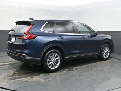 Used 2025 Honda CR-V EX image 9