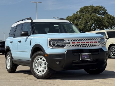 New 2026 Ford Bronco Sport Heritage w/ Convenience Package AWD/4WD image 2