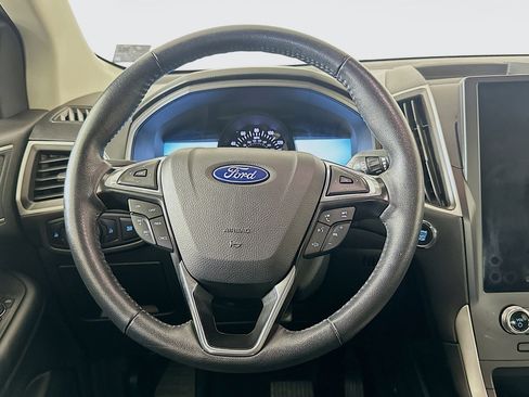 Used 2024 Ford Edge SEL image 18