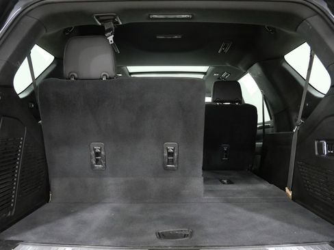 Used 2021 GMC Yukon AT4 w/ Technology Package image 28