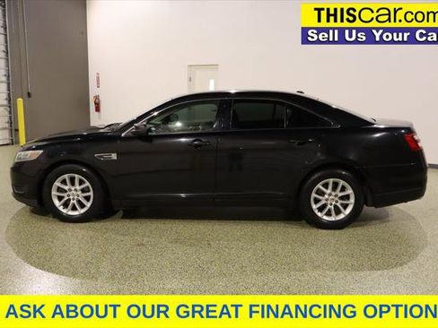 Used 2013 Ford Taurus SE image 4