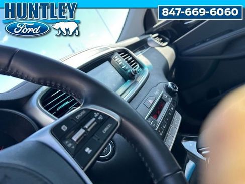 Used 2020 Kia Sorento EX image 27