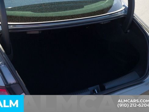 Used 2025 Mercedes-Benz CLA 250 4MATIC image 9