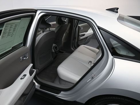 Certified 2023 Hyundai Ioniq 6 SEL image 11