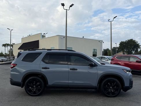 Used 2026 Honda Pilot Black Edition image 4