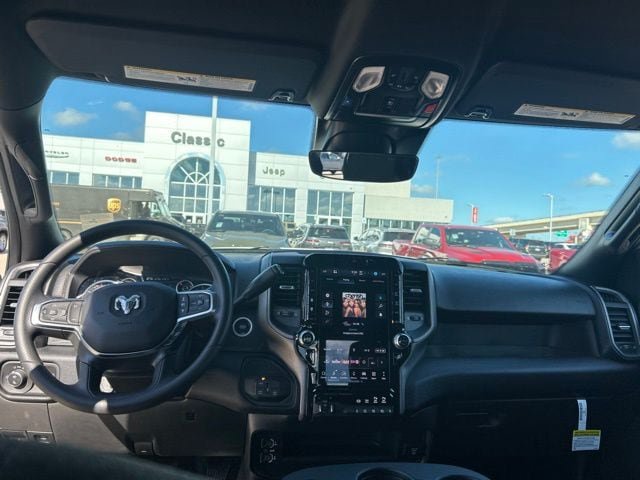 New 2027 RAM 3500 Tradesman AWD/4WD image 34