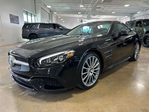 Used 2019 Mercedes-Benz SL 550 image 7