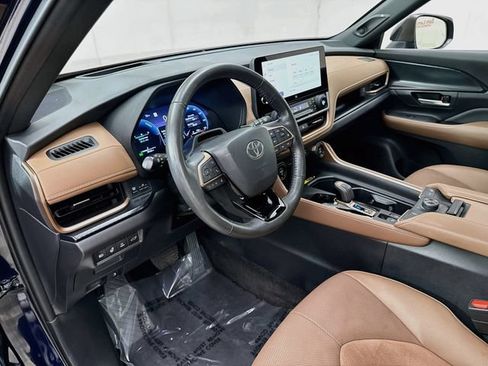 Used 2024 Toyota Grand Highlander AWD Hybrid image 9