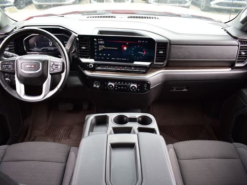 Used 2024 GMC Sierra 1500 Elevation image 28