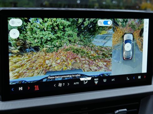 New 2026 Ford Explorer ST-Line w/ ST-Line Street Pack image 14