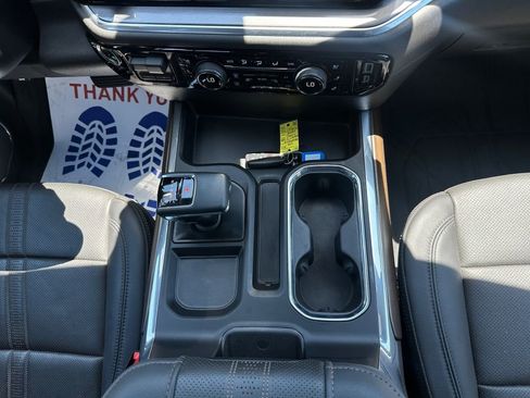 Used 2024 Chevrolet Silverado 1500 High Country w/ Technology Package AWD/4WD image 11