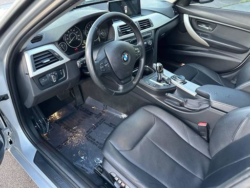 Used 2014 BMW 320i Sedan RWD image 15