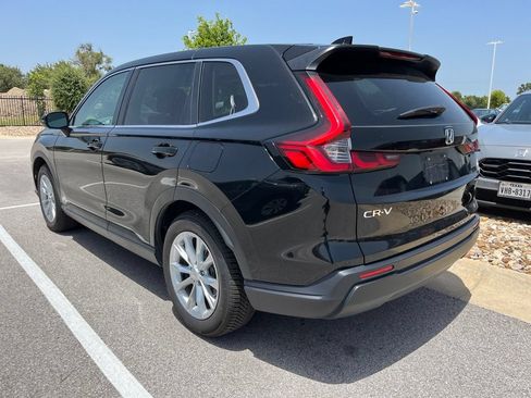 Used 2025 Honda CR-V EX image 4