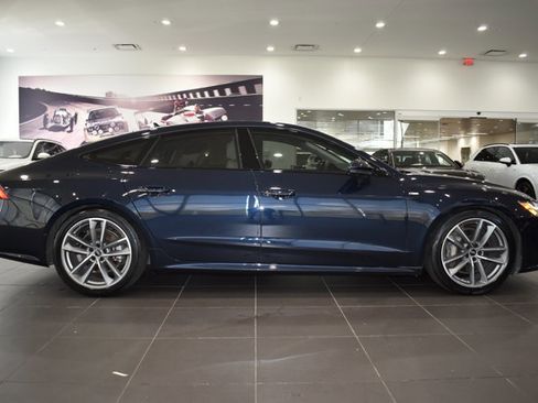 Used 2023 Audi A7 3.0T Prestige w/ Luxury Package AWD/4WD image 12