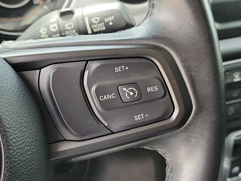 Used 2021 Jeep Wrangler Sport AWD/4WD image 38