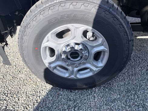 New 2026 Ford F250 XLT w/ FX4 Off-Road Package image 5