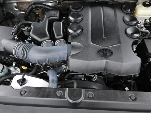 Used 2022 Toyota 4Runner Limited image 54