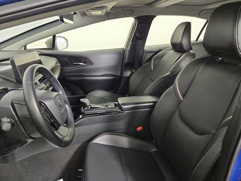 Used 2025 Toyota Prius XLE image 14