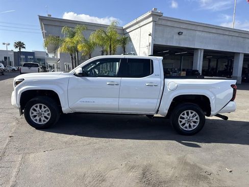 Used 2024 Toyota Tacoma SR5 image 6