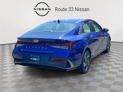 Used 2024 Hyundai Elantra SEL w/ Convenience Package
