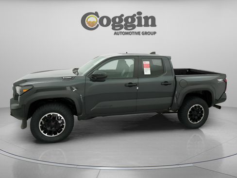 New 2026 Toyota Tacoma TRD Off-Road AWD/4WD image 3