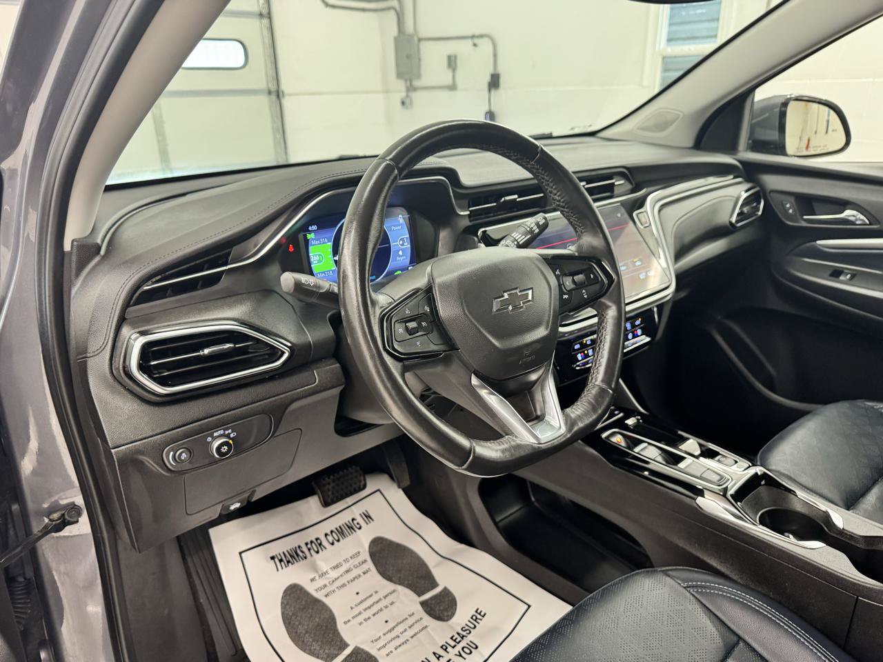 Used 2023 Chevrolet Bolt EUV LT w/ Convenience Package FWD image 14