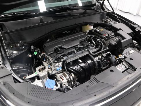 Certified 2025 Hyundai Kona SEL AWD/4WD image 19
