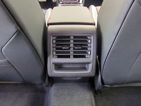 New 2026 Volkswagen GTI SE image 17