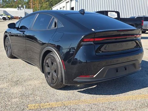 Used 2024 Toyota Prius Limited image 3