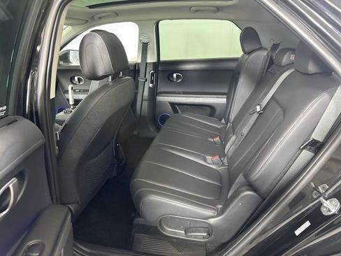 Used 2022 Hyundai Ioniq 5 Limited image 25
