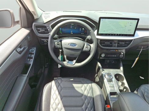 New 2024 Ford Escape SE w/ PHEV Premium Package FWD image 9