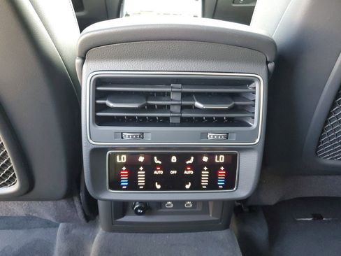 New 2026 Audi Q8 Premium Plus image 13