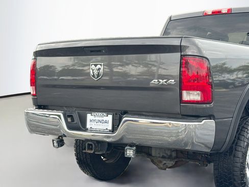 Used 2014 RAM 2500 Tradesman w/ Chrome Appearance Group AWD/4WD image 6