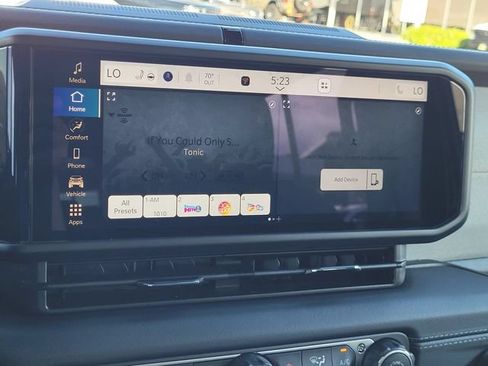 Used 2025 Jeep Wrangler Unlimited Sahara w/ Safety Group AWD/4WD image 9