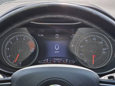 Used 2020 Jeep Cherokee Limited AWD/4WD image 15