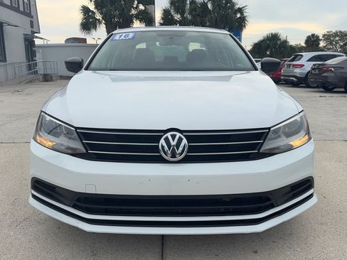 Used 2016 Volkswagen Jetta SE FWD image 8