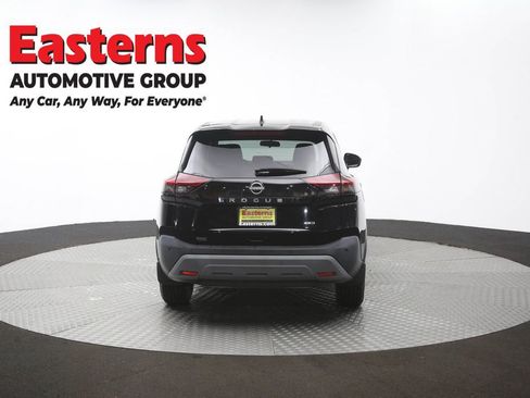 Used 2023 Nissan Rogue S AWD/4WD image 37