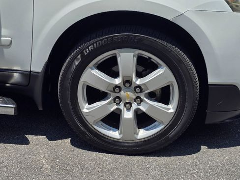 Used 2017 Chevrolet Traverse LT w/ Traveler's Package FWD image 26