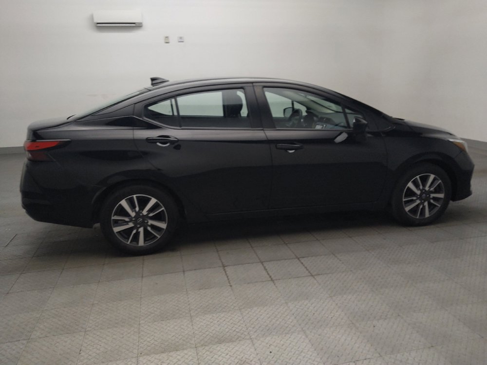 Used 2025 Nissan Versa SV FWD image 10
