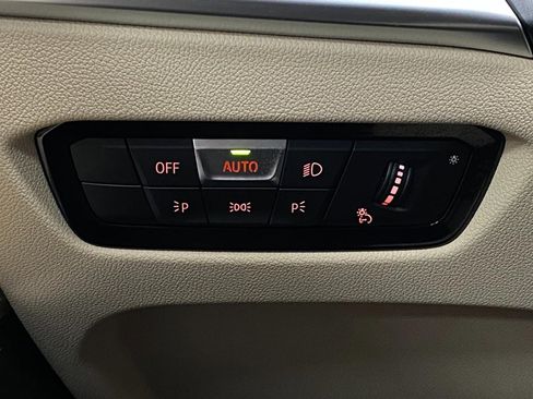 Certified 2025 BMW 330i xDrive Sedan w/ Premium Package image 14