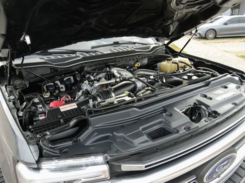 Used 2021 Ford F250 Platinum w/ FX4 Off-Road Package image 61