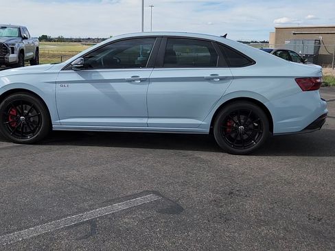 Used 2025 Volkswagen Jetta GLI Autobahn FWD image 2