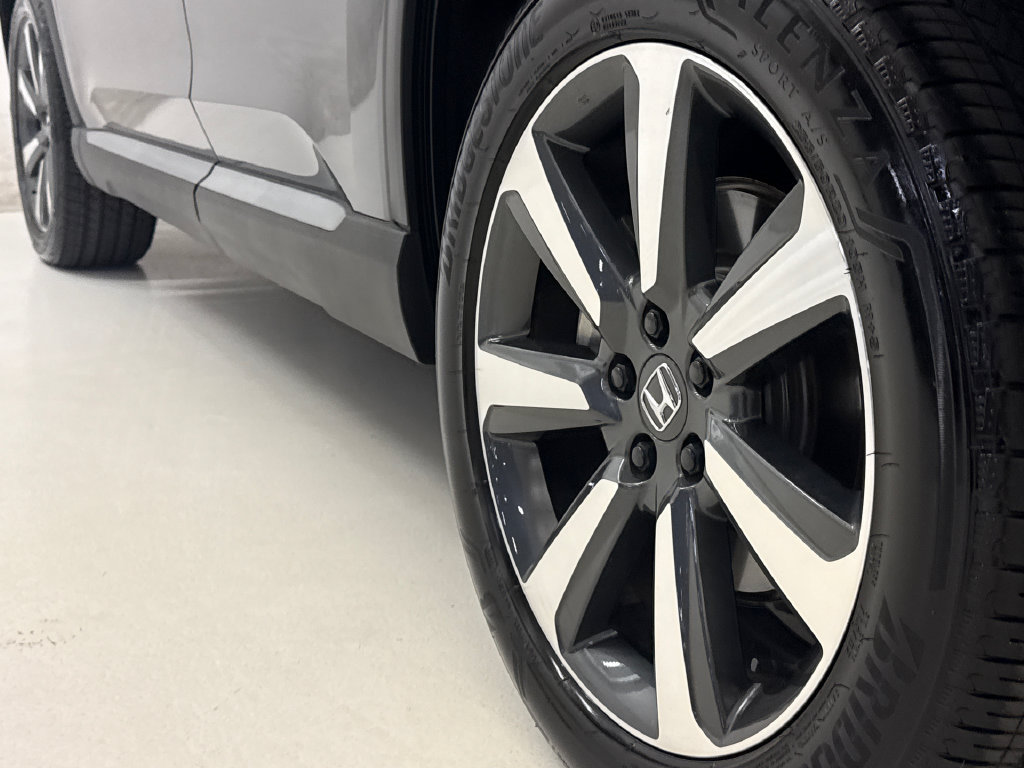Certified 2025 Honda Pilot Elite image 13