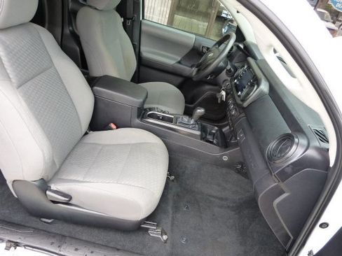 Used 2022 Toyota Tacoma SR RWD image 28