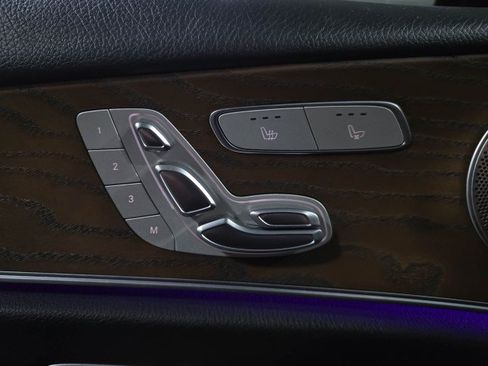 Used 2021 Mercedes-Benz E 450 4MATIC Sedan image 33